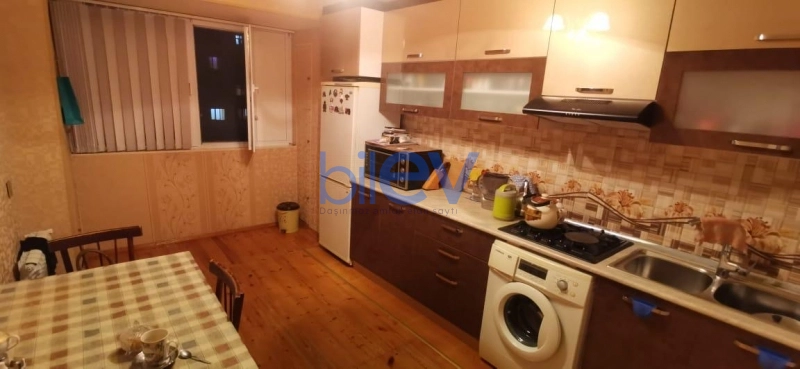 Satış 2 otaqlı Köhnə Tikili bina evi  48m², Bakı