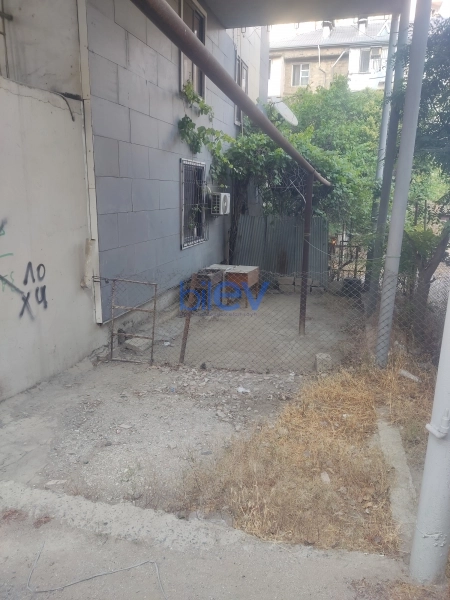 Satış 3 otaqlı Köhnə Tikili bina evi  50m², Bakı