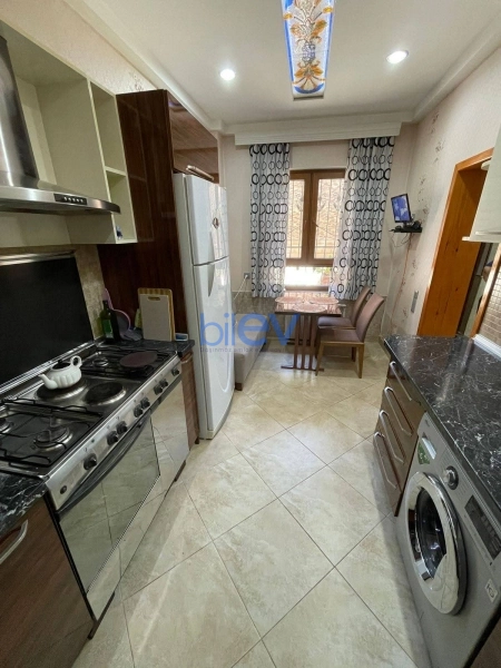 Satış 6 otaqlı Həyət evi  250m², Bakı