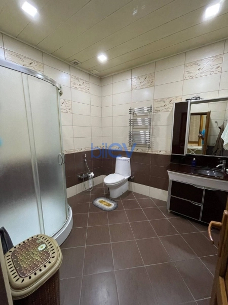 Satış 6 otaqlı Həyət evi  250m², Bakı