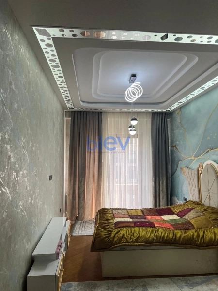 Aylıq Kirayə 3 otaqlı Yeni Tikili bina evi  110m², Bakı