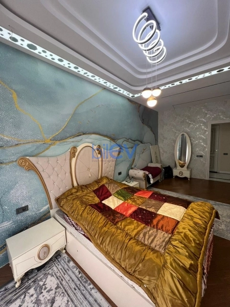 Aylıq Kirayə 3 otaqlı Yeni Tikili bina evi  110m², Bakı