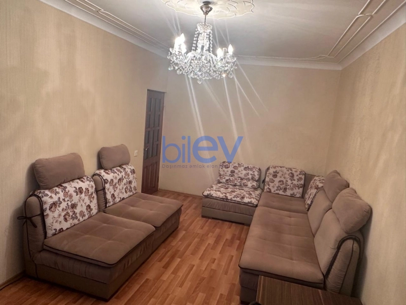 Satış 3 otaqlı Köhnə Tikili bina evi  72m², Bakı