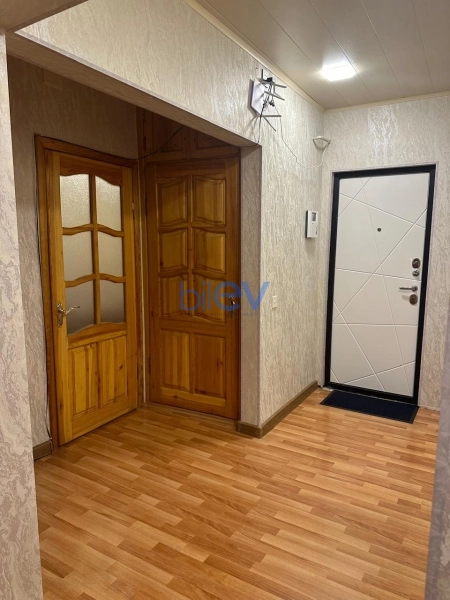 Satış 3 otaqlı Köhnə Tikili bina evi  72m², Bakı