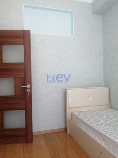 Aylıq Kirayə 3 otaqlı Yeni Tikili bina evi  80.00m², Xırdalan