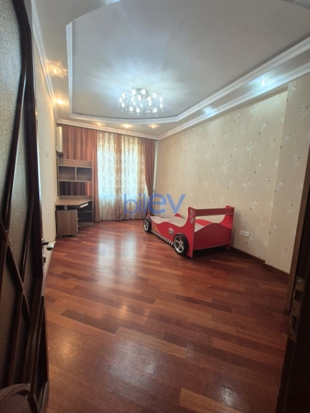 Satış 3 otaqlı Yeni Tikili bina evi  130m², Bakı