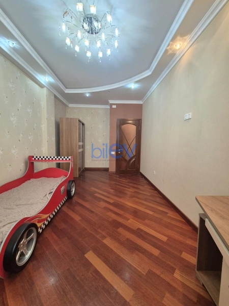 Satış 3 otaqlı Yeni Tikili bina evi  130m², Bakı