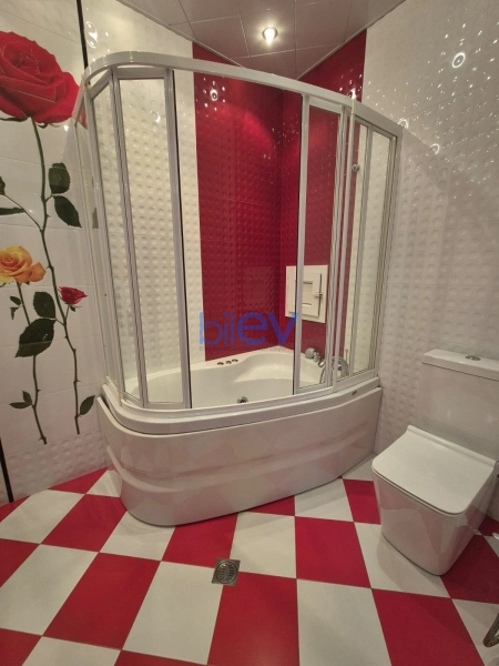 Satış 3 otaqlı Yeni Tikili bina evi  130m², Bakı