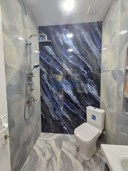 Satış 2 otaqlı Köhnə Tikili bina evi  50m², Bakı