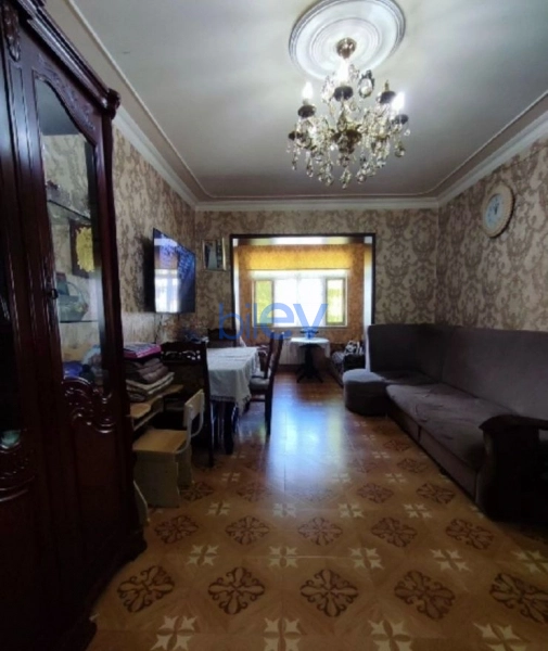 Satış 3 otaqlı Köhnə Tikili bina evi  80m², Bakı