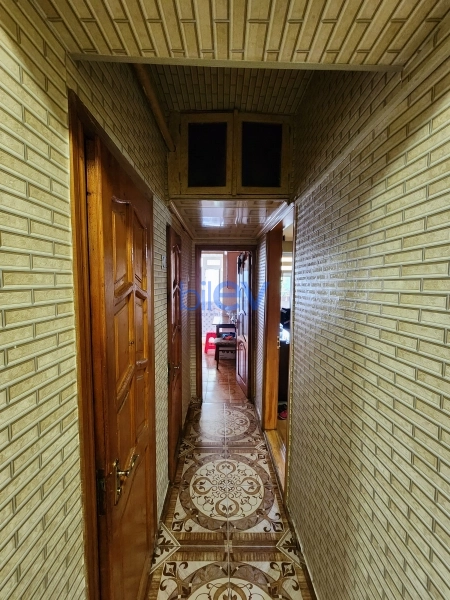 Satış 3 otaqlı Köhnə Tikili bina evi  80m², Bakı