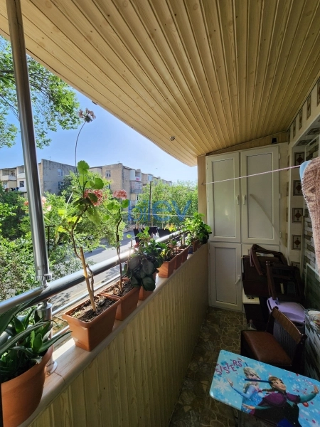Satış 3 otaqlı Köhnə Tikili bina evi  80m², Bakı