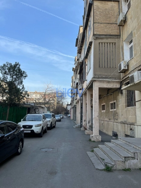 Satış 3 otaqlı Köhnə Tikili bina evi  80m², Bakı