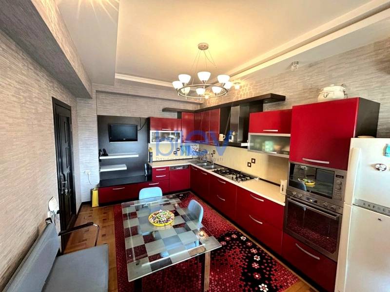Satış 3 otaqlı Yeni Tikili bina evi  148m², Bakı