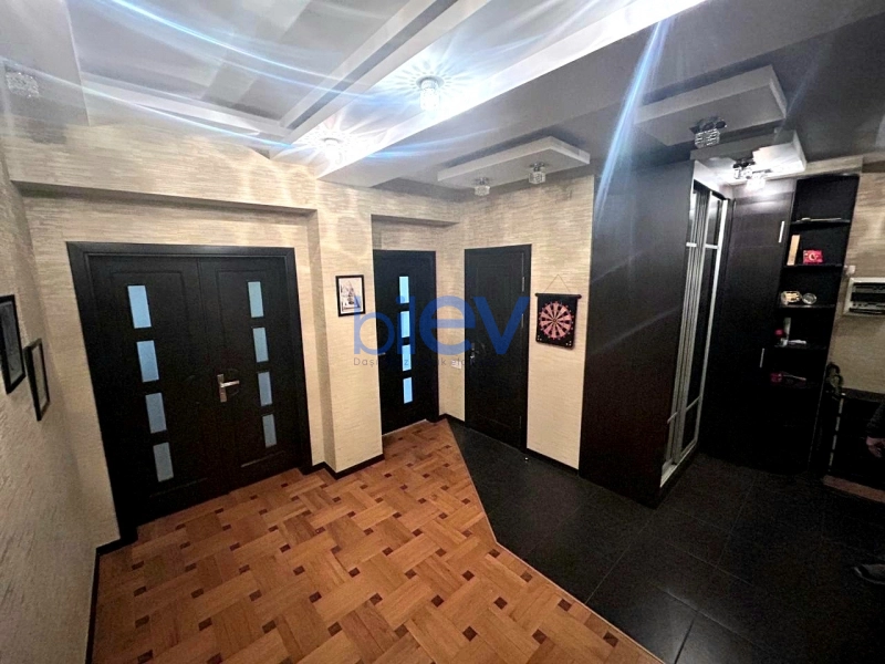Satış 3 otaqlı Yeni Tikili bina evi  148m², Bakı
