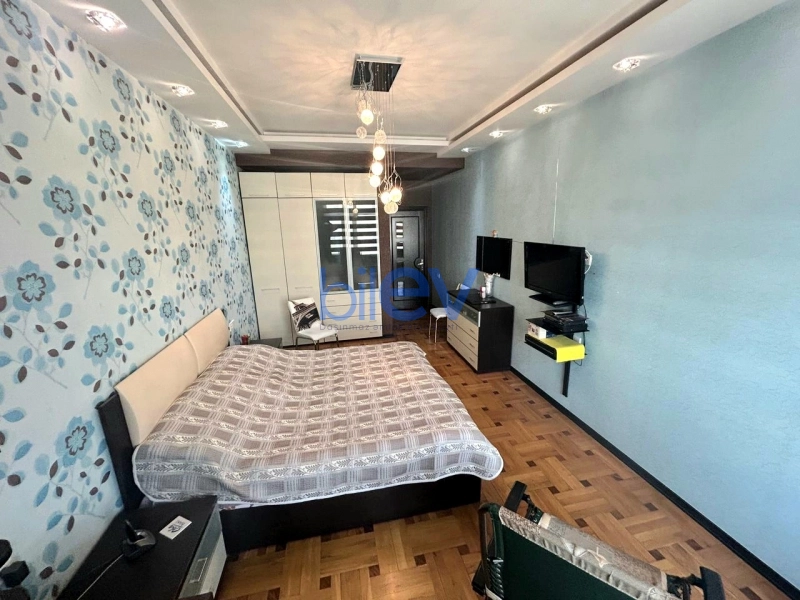 Satış 3 otaqlı Yeni Tikili bina evi  148m², Bakı