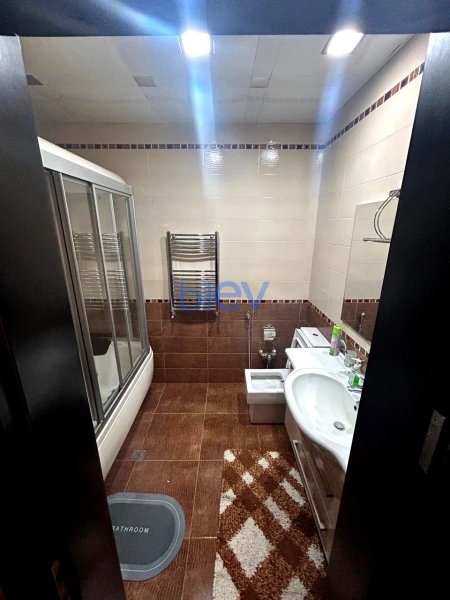 Satış 3 otaqlı Yeni Tikili bina evi  148m², Bakı