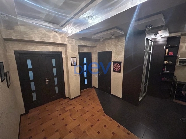 Satış 3 otaqlı Yeni Tikili bina evi  148m², Bakı