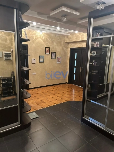 Satış 3 otaqlı Yeni Tikili bina evi  148m², Bakı