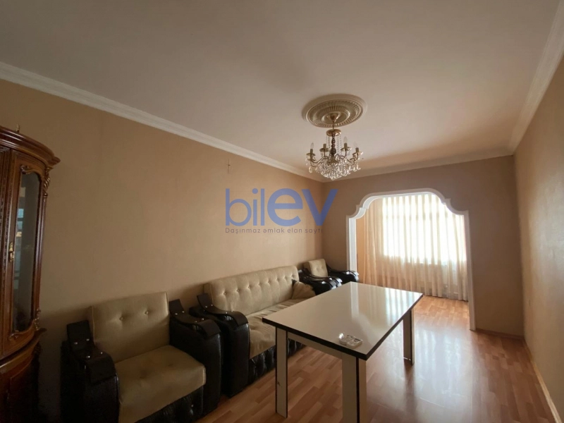 Aylıq Kirayə 3 otaqlı Köhnə Tikili bina evi  80m², Bakı