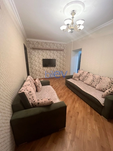 Aylıq Kirayə 2 otaqlı Yeni Tikili bina evi  82m², Bakı