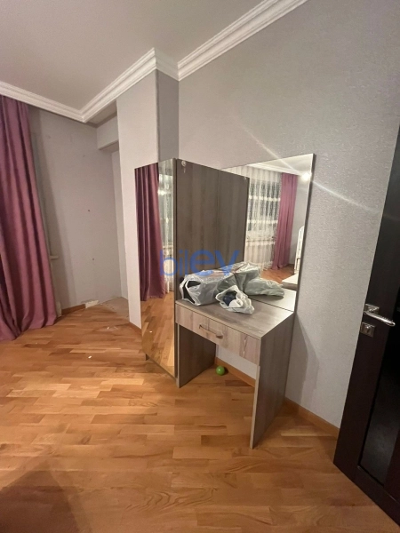 Aylıq Kirayə 2 otaqlı Yeni Tikili bina evi  82m², Bakı