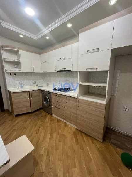 Aylıq Kirayə 2 otaqlı Yeni Tikili bina evi  82m², Bakı