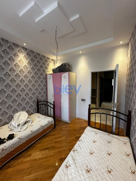 Aylıq Kirayə 3 otaqlı Köhnə Tikili bina evi  80m², Bakı