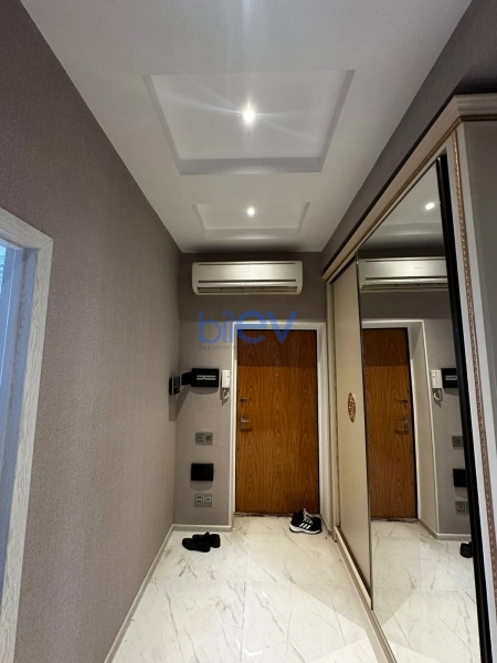 Aylıq Kirayə 3 otaqlı Köhnə Tikili bina evi  80m², Bakı