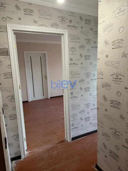 Satış 2 otaqlı Köhnə Tikili bina evi  50m², Bakı