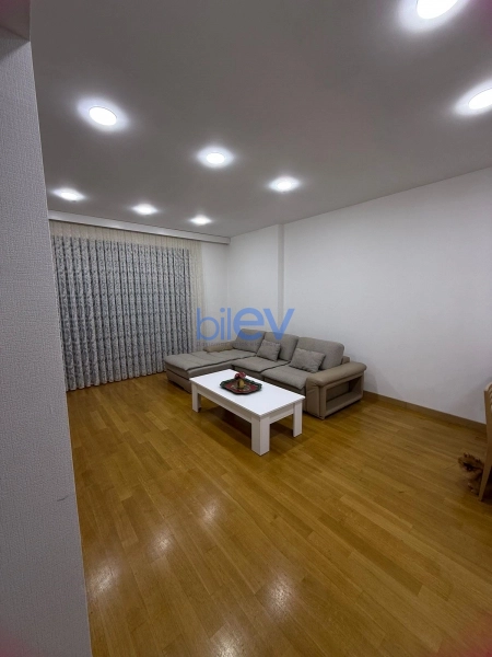 Aylıq Kirayə 2 otaqlı Yeni Tikili bina evi  90m², Bakı