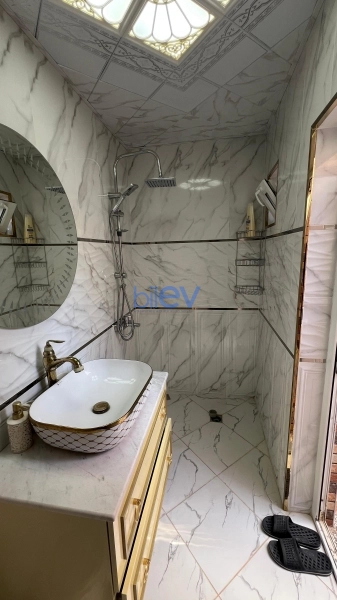 Aylıq Kirayə 2 otaqlı Yeni Tikili bina evi  80m², Bakı