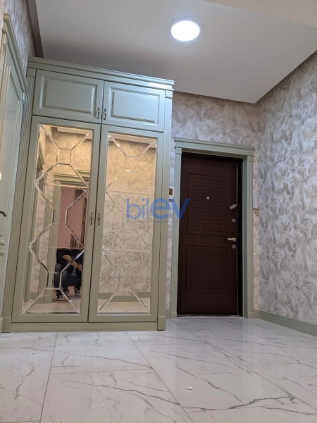 Aylıq Kirayə 3 otaqlı Yeni Tikili bina evi  90m², Bakı