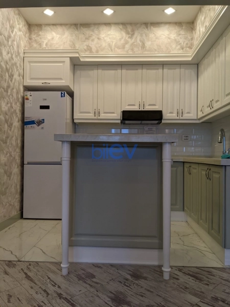 Aylıq Kirayə 3 otaqlı Yeni Tikili bina evi  90m², Bakı