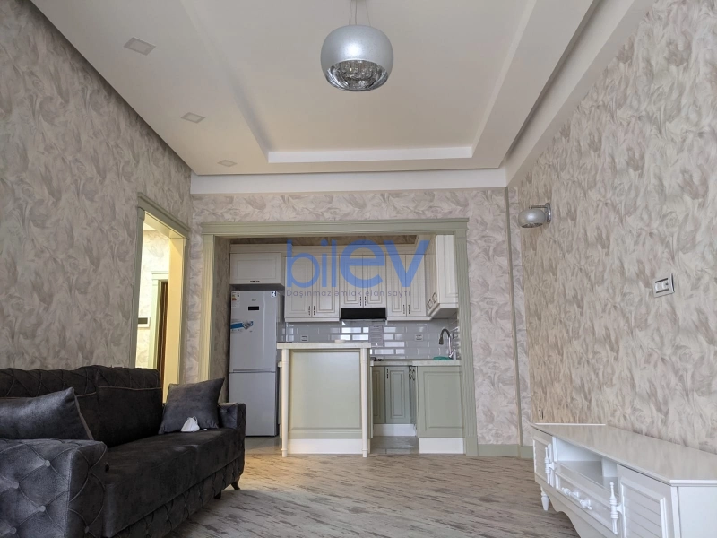 Aylıq Kirayə 3 otaqlı Yeni Tikili bina evi  90m², Bakı