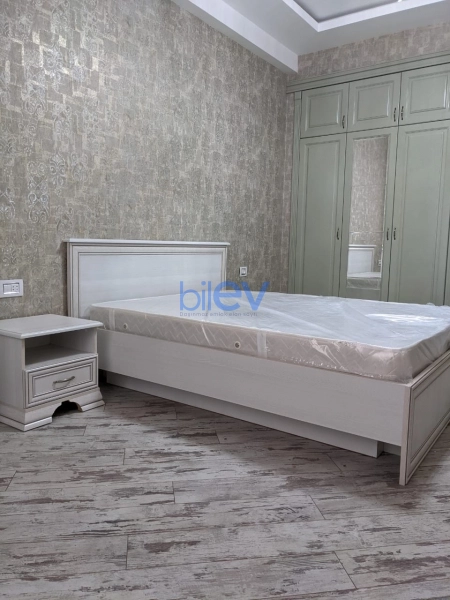 Aylıq Kirayə 3 otaqlı Yeni Tikili bina evi  90m², Bakı