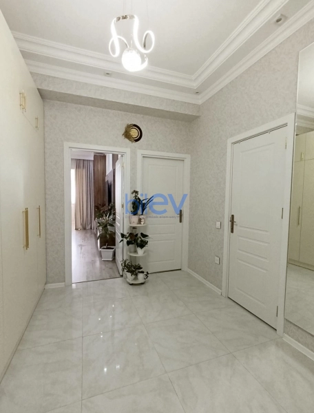 Satış 2 otaqlı Yeni Tikili bina evi  70m², Bakı