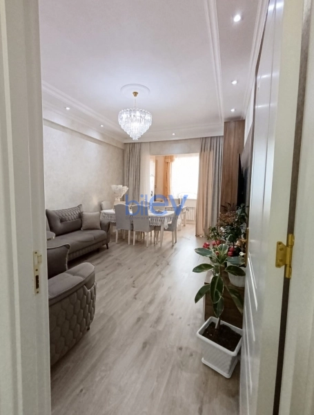 Satış 2 otaqlı Yeni Tikili bina evi  70m², Bakı