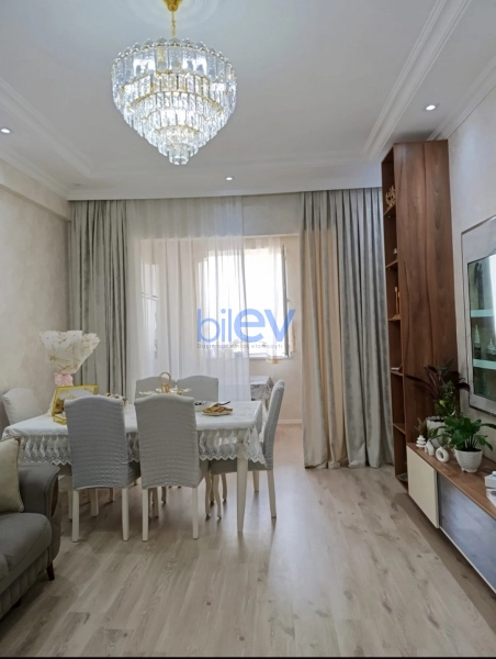 Satış 2 otaqlı Yeni Tikili bina evi  70m², Bakı