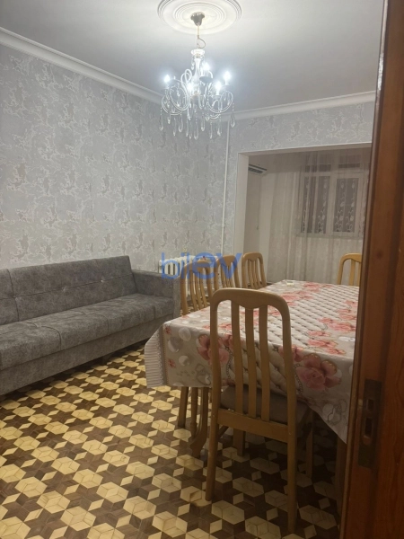 Aylıq Kirayə 3 otaqlı Yeni Tikili bina evi  70m², Bakı