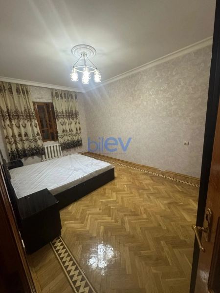 Aylıq Kirayə 3 otaqlı Yeni Tikili bina evi  70m², Bakı