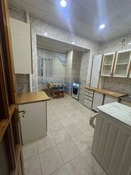 Aylıq Kirayə 3 otaqlı Yeni Tikili bina evi  70m², Bakı