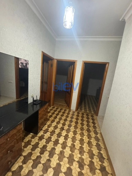 Aylıq Kirayə 3 otaqlı Yeni Tikili bina evi  70m², Bakı