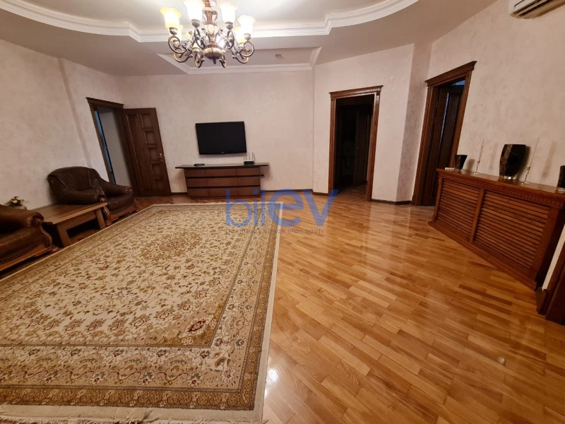Satış 4 otaqlı Yeni Tikili bina evi  150m², Bakı