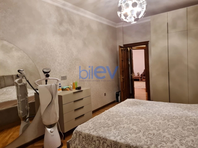 Satış 4 otaqlı Yeni Tikili bina evi  150m², Bakı