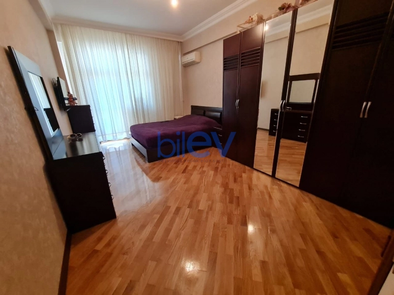 Satış 4 otaqlı Yeni Tikili bina evi  150m², Bakı
