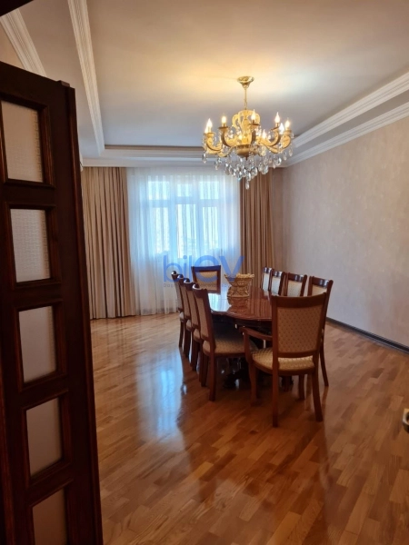 Satış 4 otaqlı Yeni Tikili bina evi  150m², Bakı