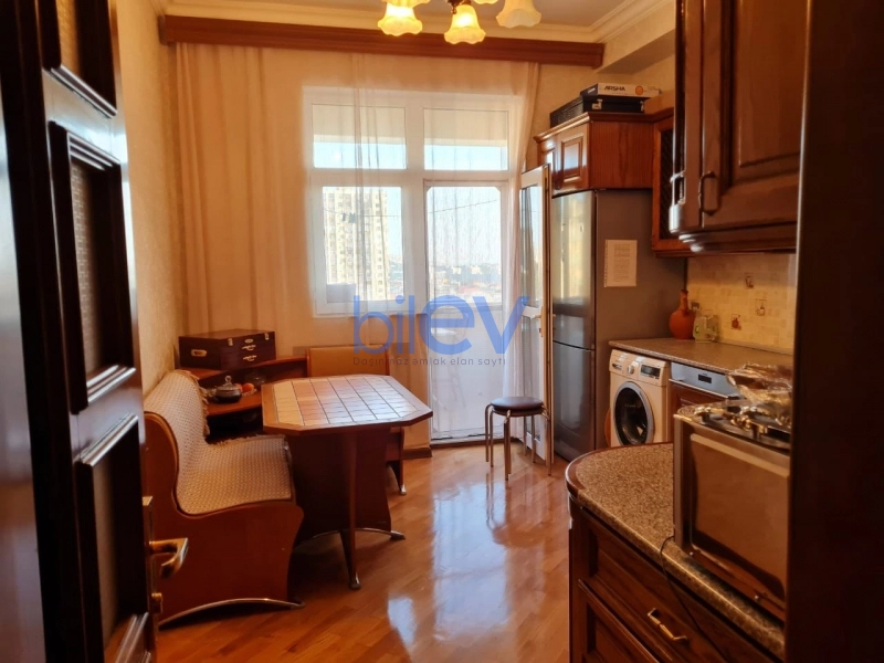Satış 4 otaqlı Yeni Tikili bina evi  150m², Bakı