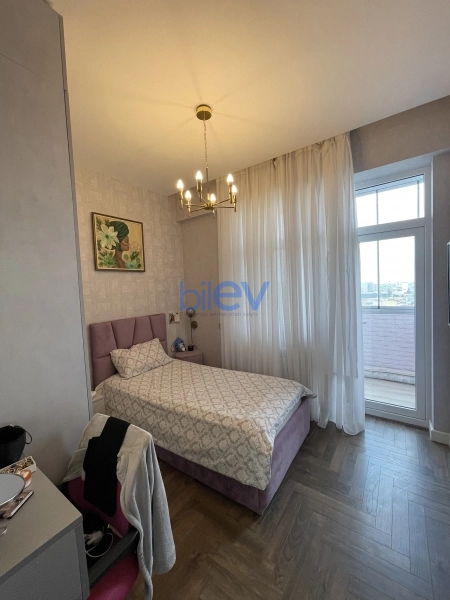 Satış 4 otaqlı Yeni Tikili bina evi  130m², Bakı