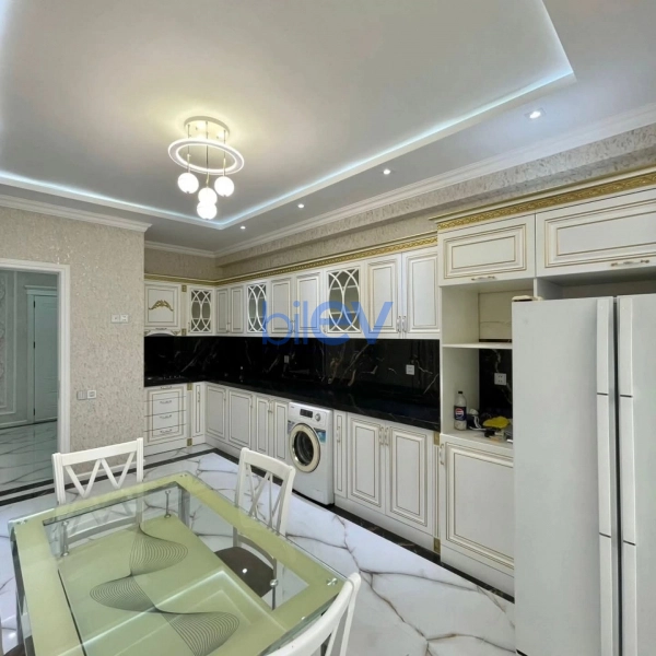 Aylıq Kirayə 2 otaqlı Yeni Tikili bina evi  90m², Bakı